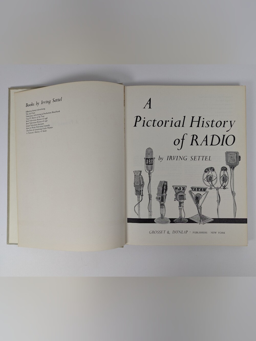 VTG 1971 A Pictorial History of Radio Irving Settel Hardcover Grosset & Dunlap